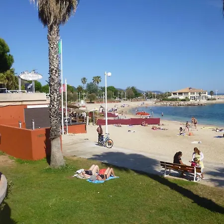 2 Pieces Pres Mourillon *